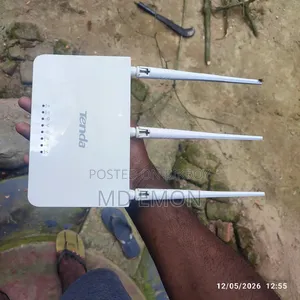 Tenda F3 Router