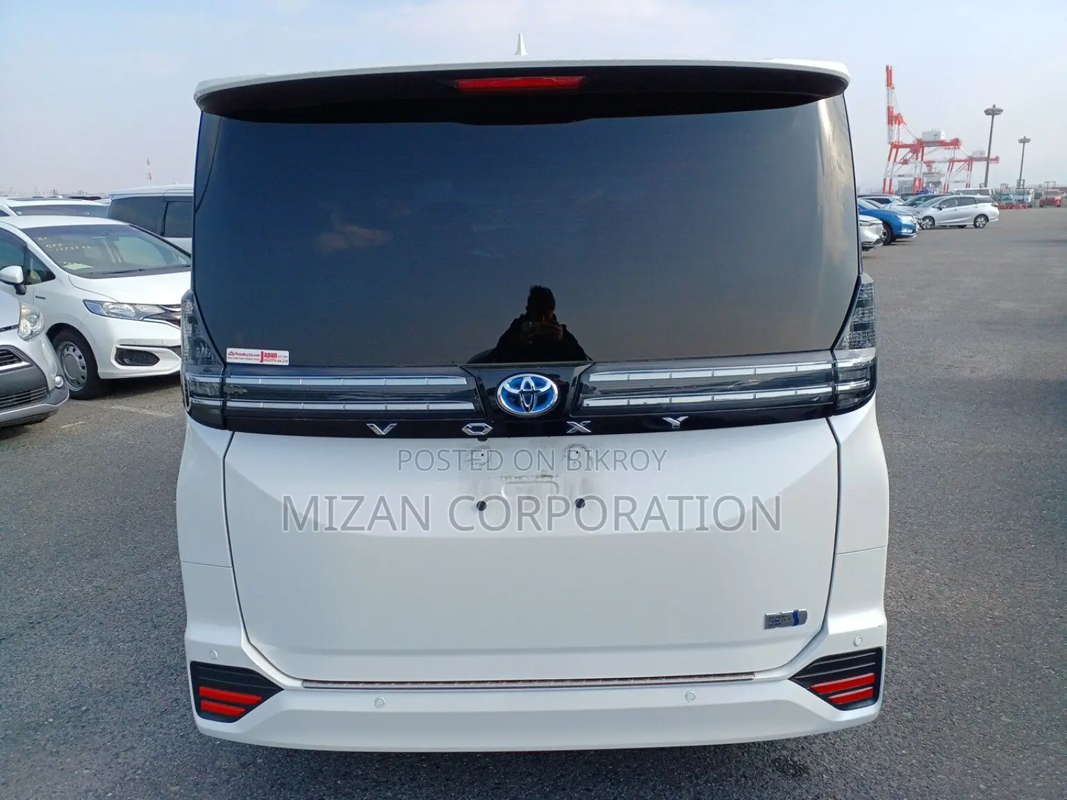 Toyota Voxy 2022 Pearl