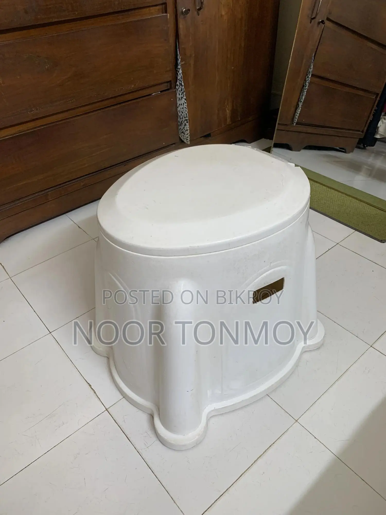 Plastic Commode for Sale