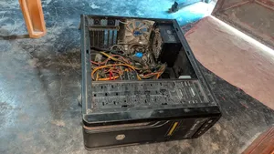 Desktop Computer 8GB Intel Core I5 SSD 128GB