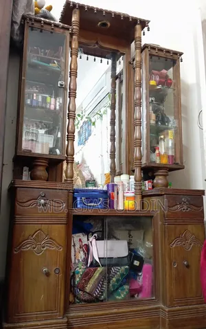 Dressing table