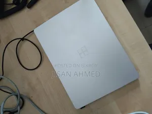 ল্যাপটপ Microsoft Surface Go ১৬জিবি Intel Core I5 এসএসডি ২৫৬জিবি