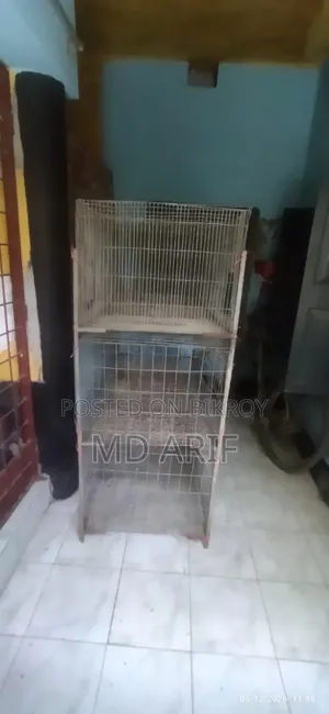 ৯ রুমের কবুতরের খাঁচা।