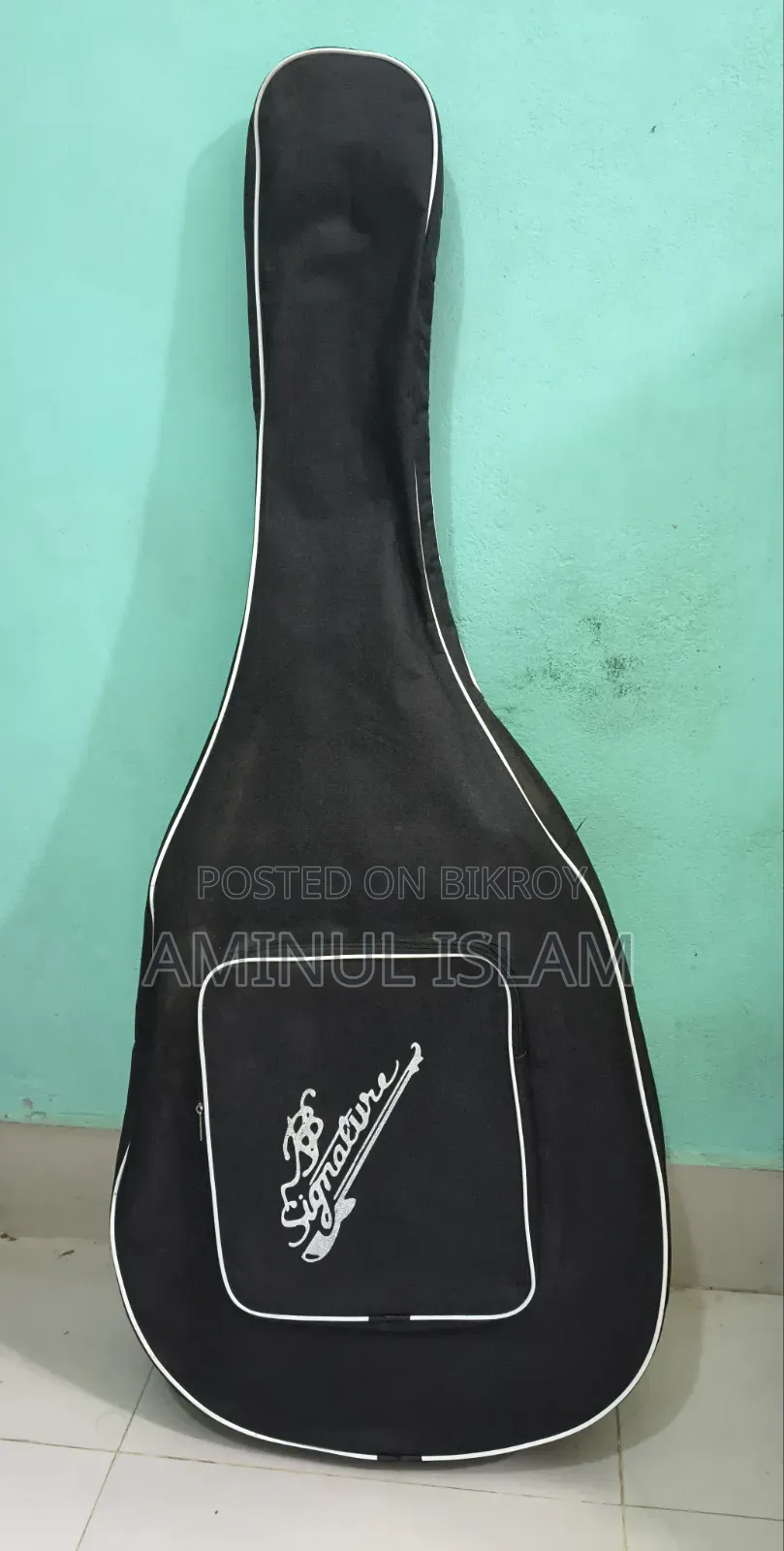 সিগনেচার গিটার (অরিজিনাল)