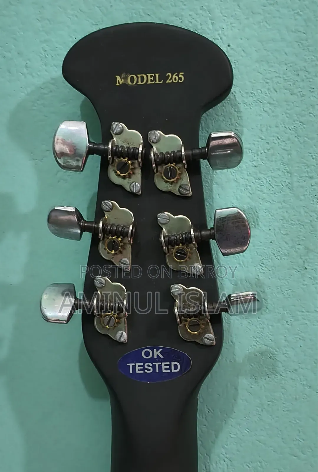 সিগনেচার গিটার (অরিজিনাল)