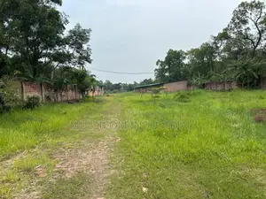 গাজীপুরের শালনায় ২৬,০০০ বর্গফুট ফ্যাক্টরি শেডসহ ৯.৫০ বিঘা জমি