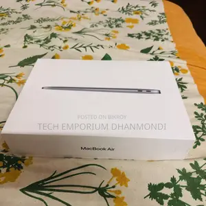Laptop Apple MacBook 8GB Apple M1 SSD 256GB
