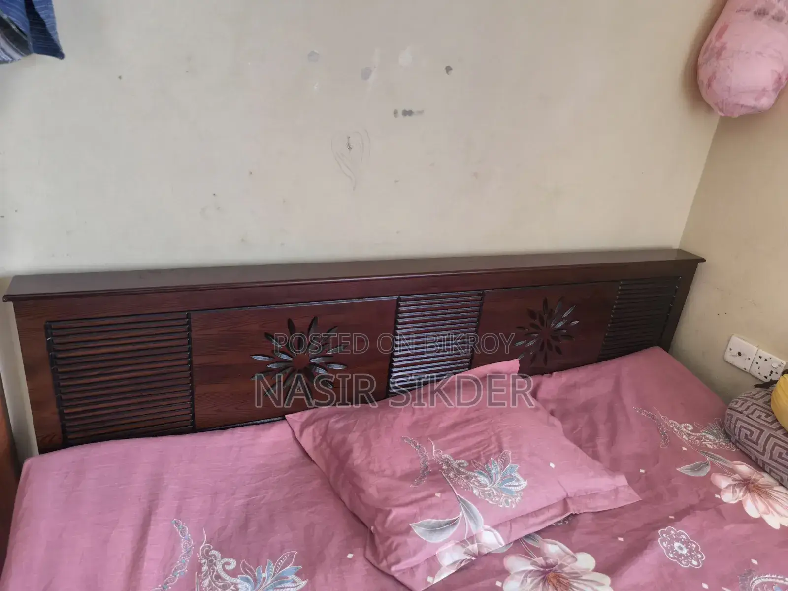 একদম নতুন ছয় ফুট বাই সাত ফিট খাট