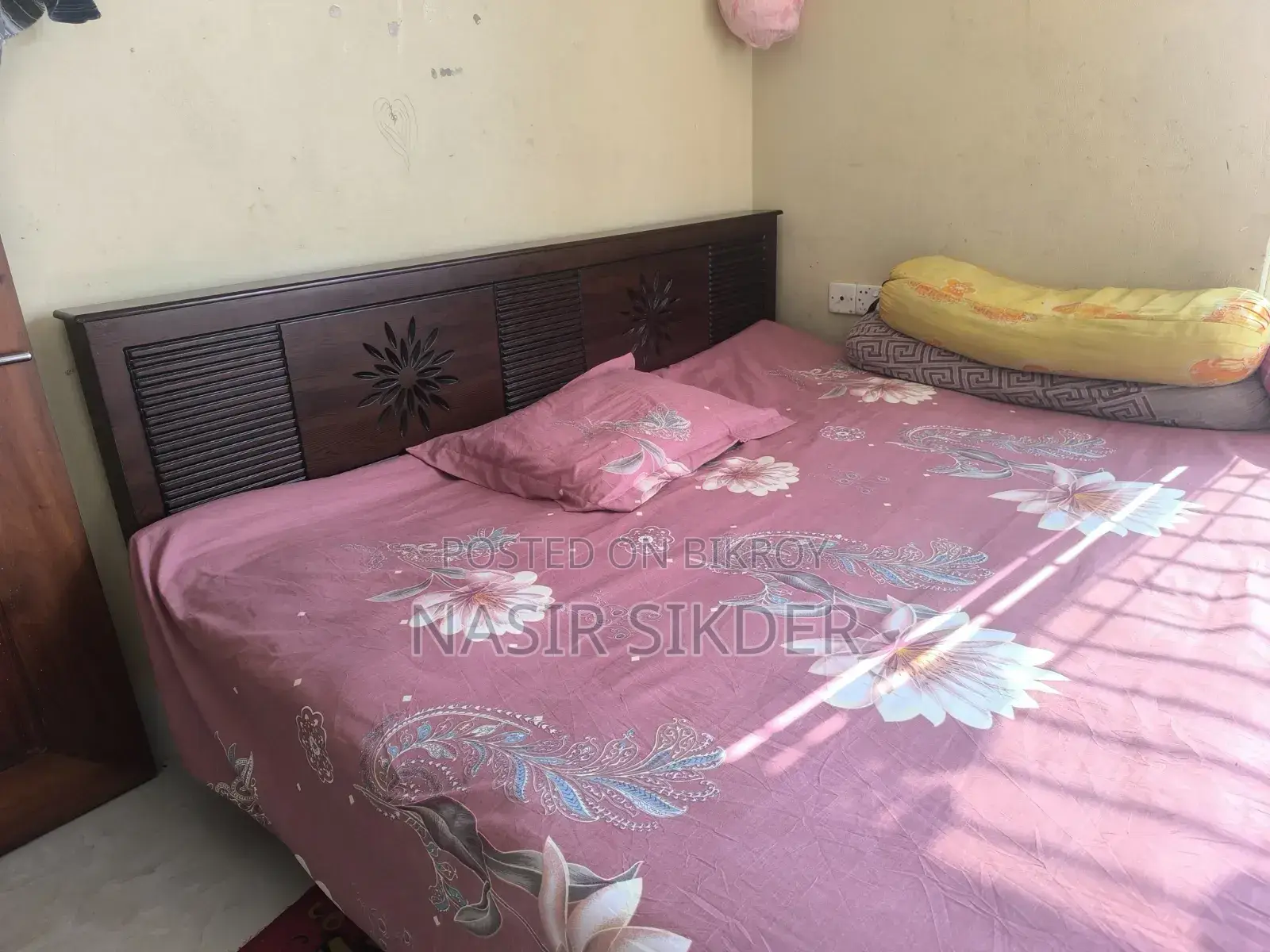 একদম নতুন ছয় ফুট বাই সাত ফিট খাট