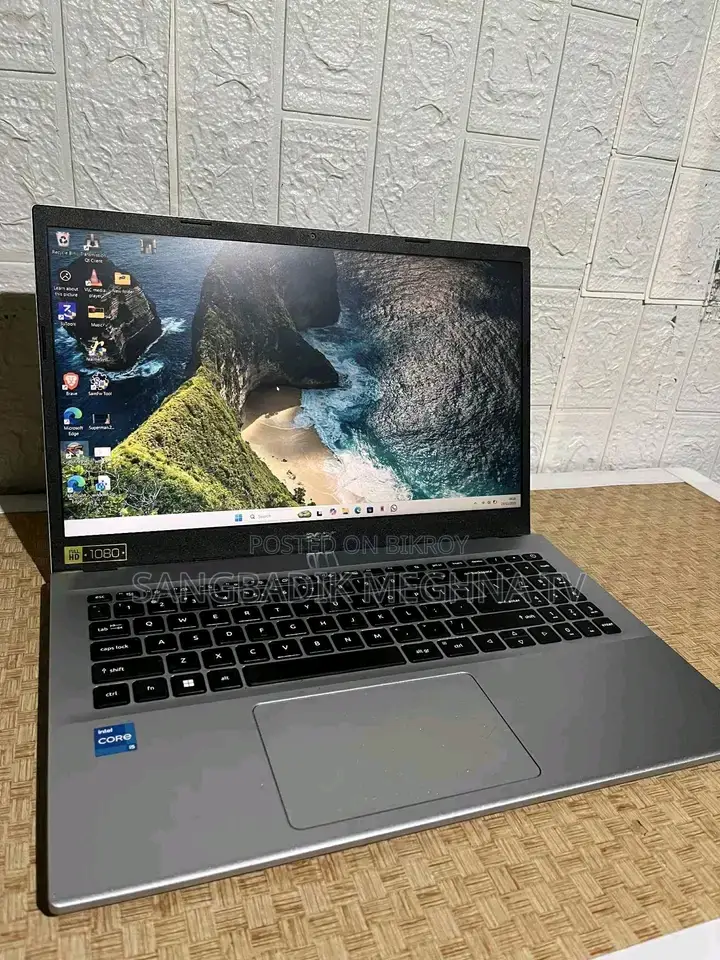 Laptop Acer 3GB Intel SSD 256GB