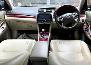 Toyota Premio 2010 Maroon
