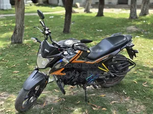 Honda Hornet 2019 Orange