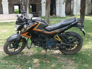 Honda Hornet 2019 Orange
