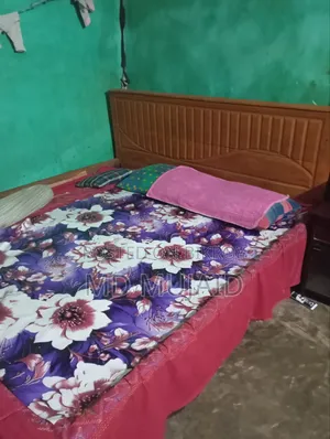 Selling a Bed and a Dressing Table