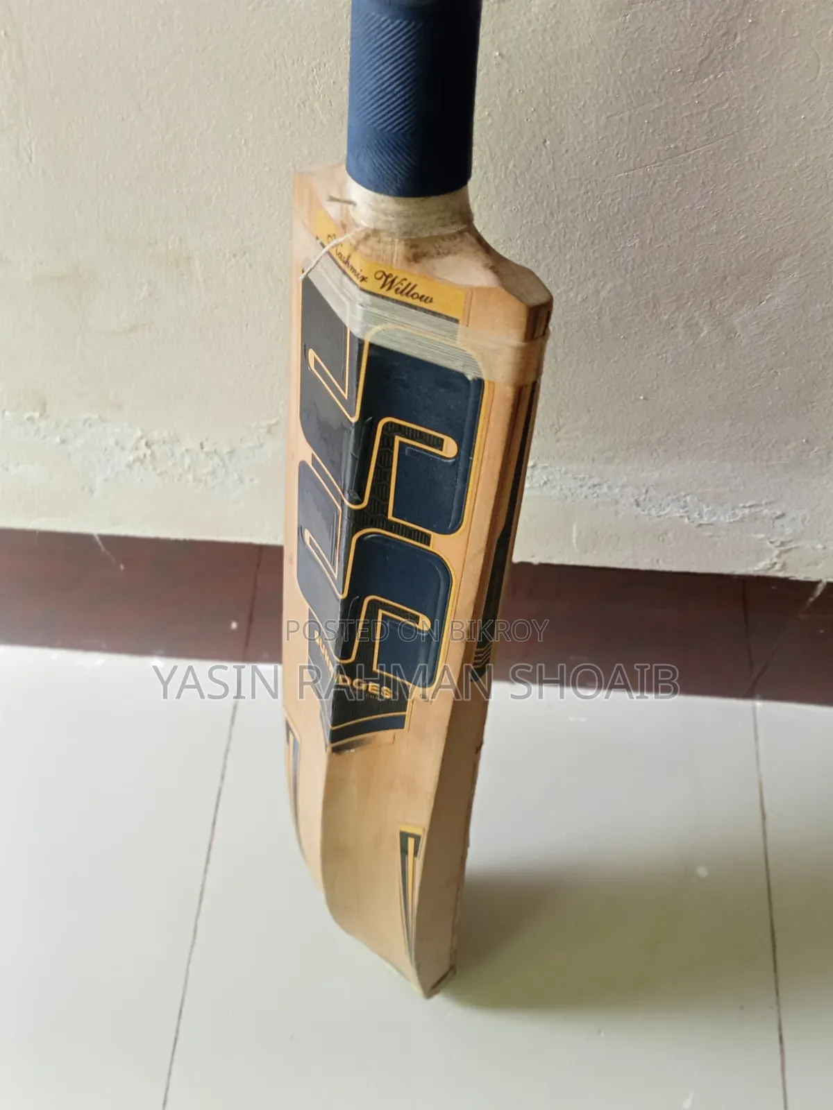 ক্রিকেট ব্যাট