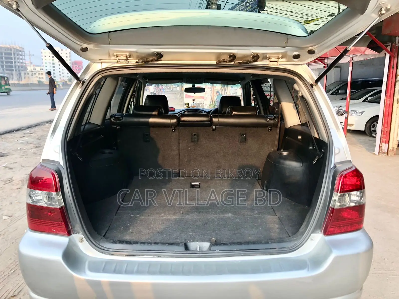 Toyota Kluger 2003 Silver