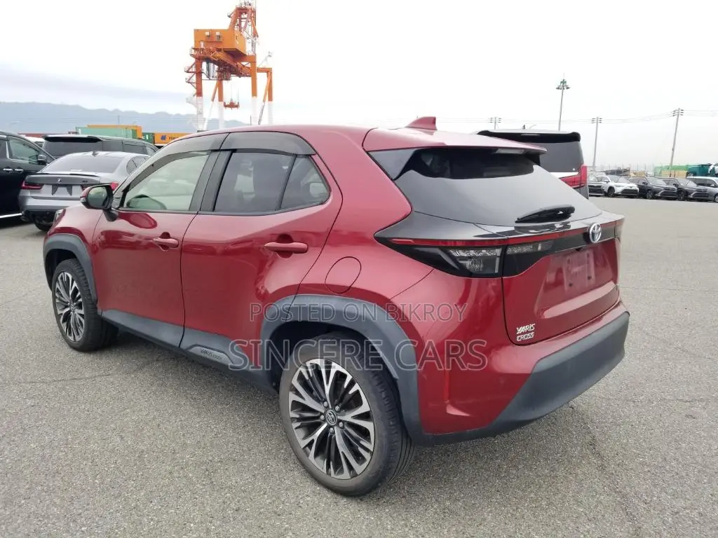 Toyota Yaris Cross 2021 Red