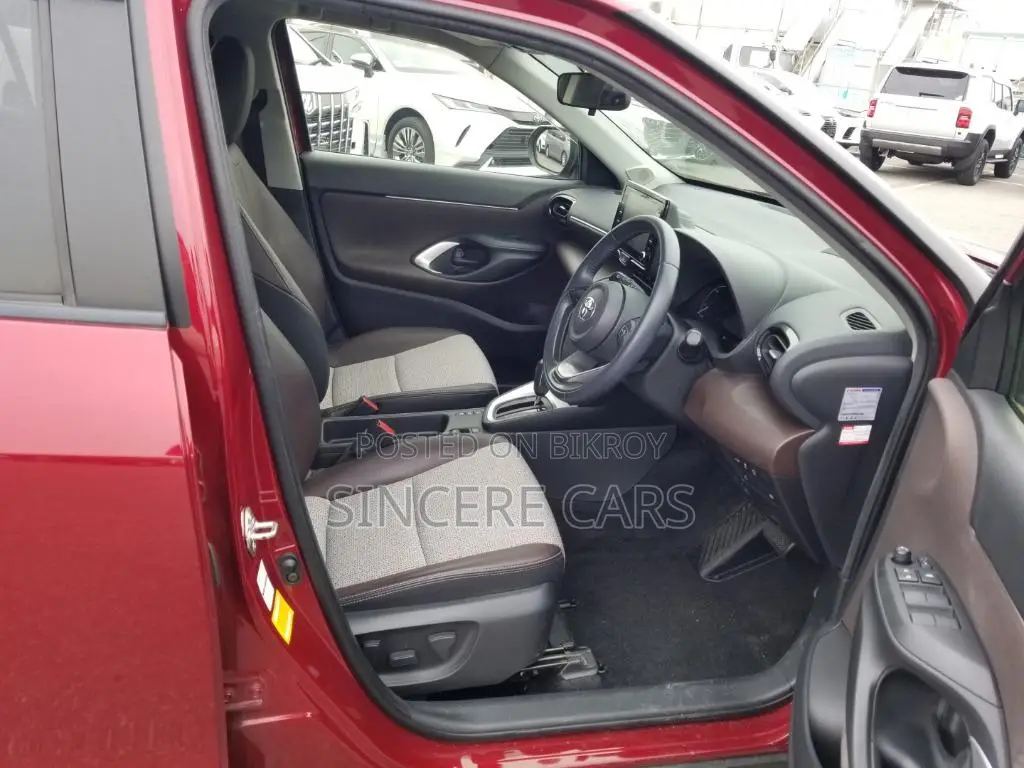 Toyota Yaris Cross 2021 Red