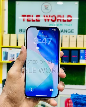 Apple iPhone 13 ১২৮ জিবি সাদা