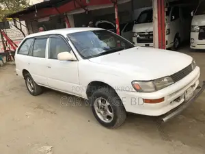 Toyota Corolla 1.5 Sedan 2002 White