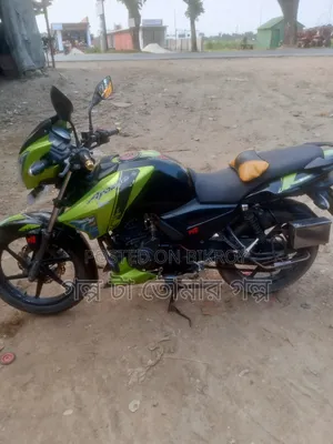 TVS Apache RTR 160 2v Refresh X-Connect 2015 Green