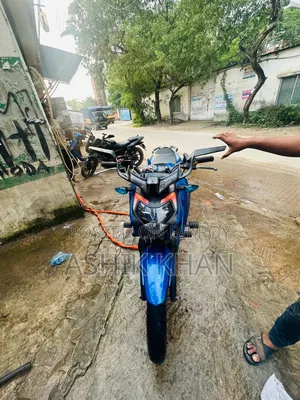TVS Apache RTR 160 4V 2023 Purple