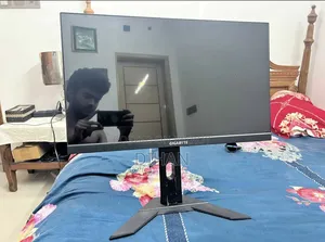 Gigabyte Monitor 24"