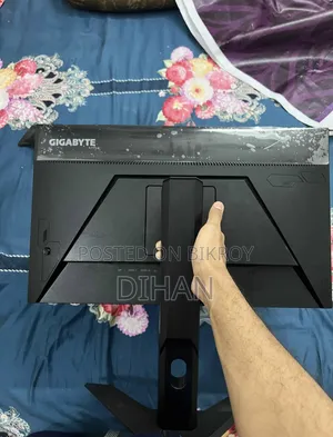 Gigabyte Monitor 24"