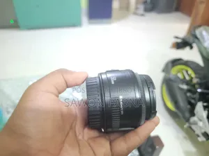 DSLR Canon 700d