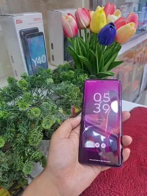 Motorola Edge 60 Pro 256 GB Purple
