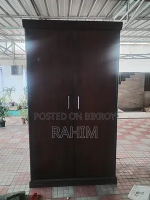 Door Almira