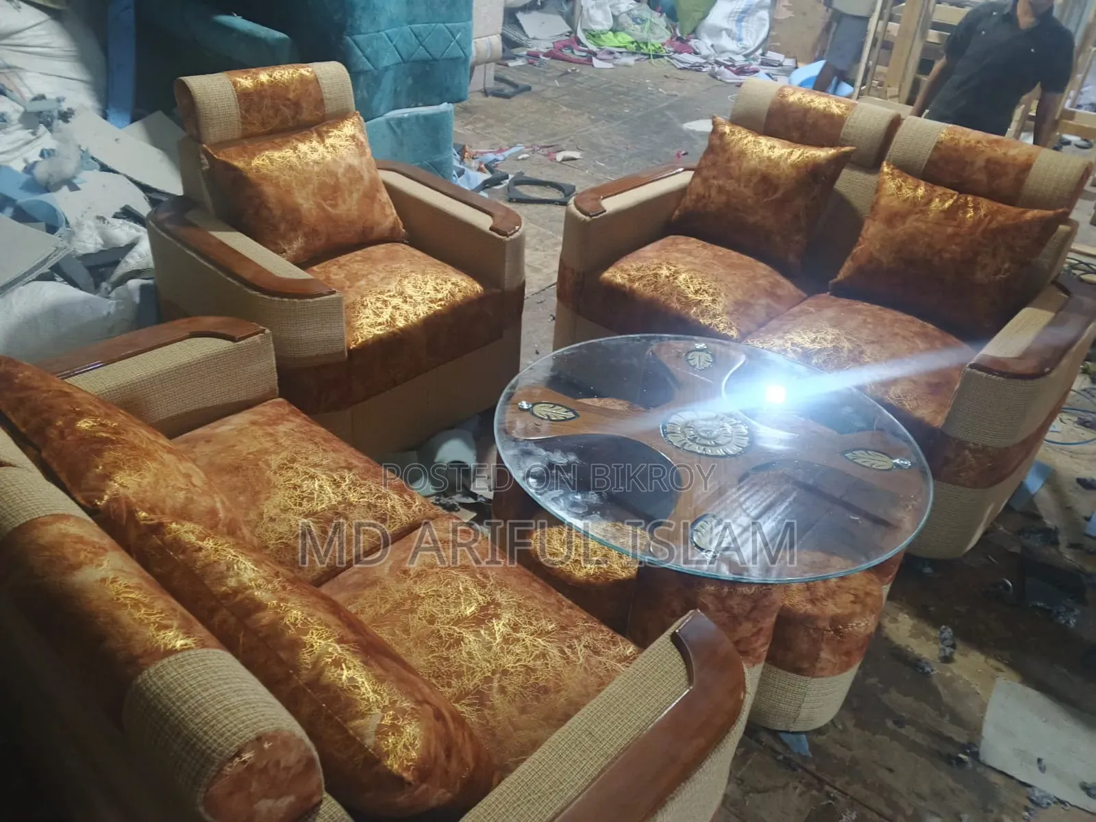 Buy Sofas at Wholesale Rates