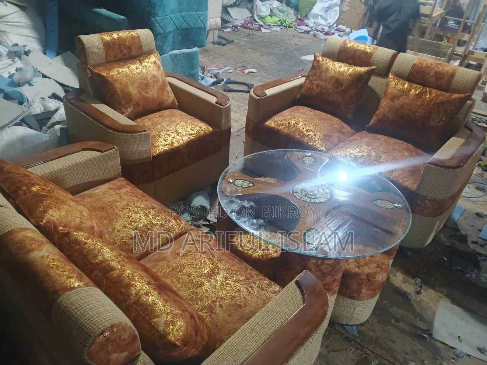 Buy Sofas at Wholesale Rates