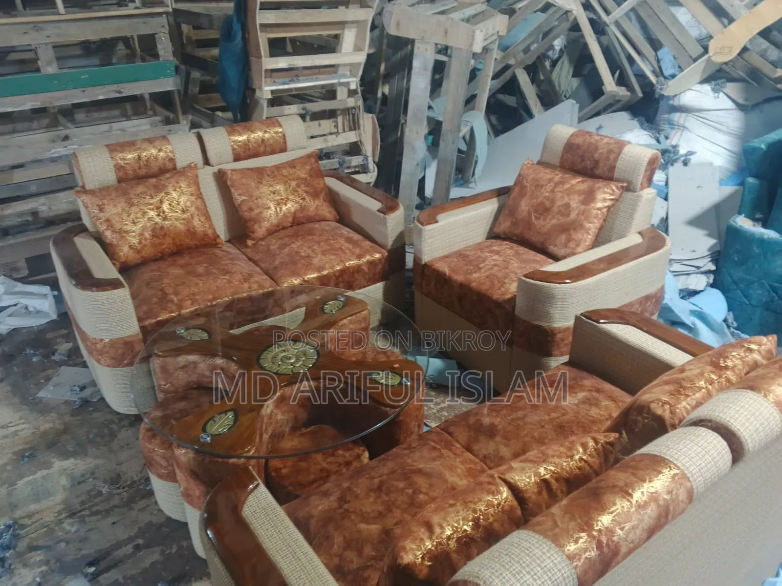 Buy Sofas at Wholesale Rates