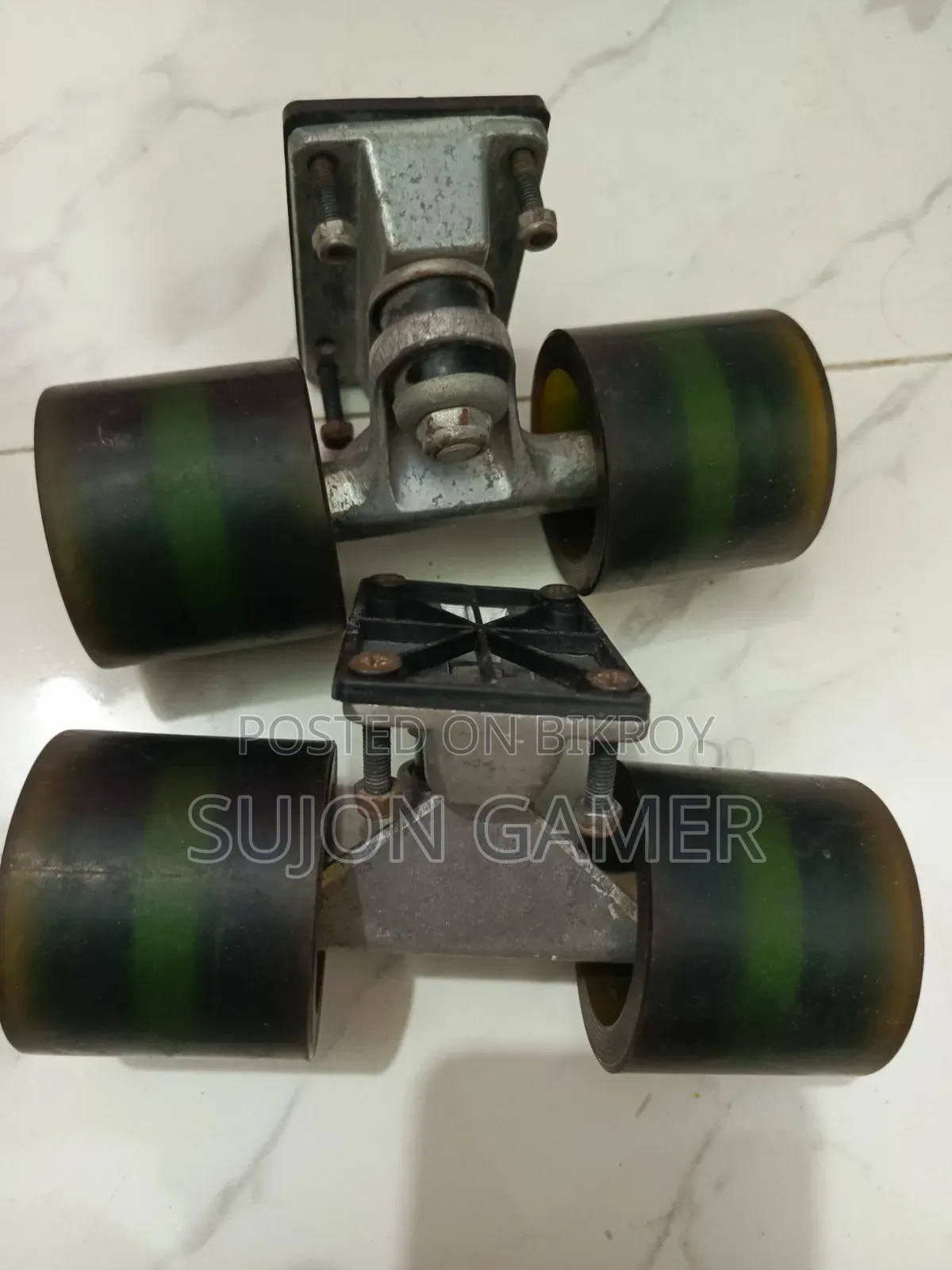 Skateboard