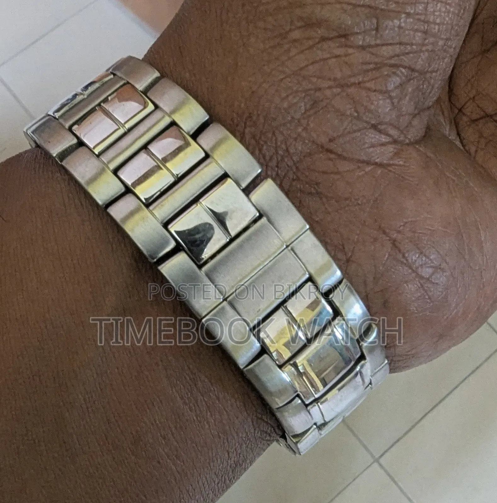 Westar Active Watch Beautiful Square Shape 100% Authentic