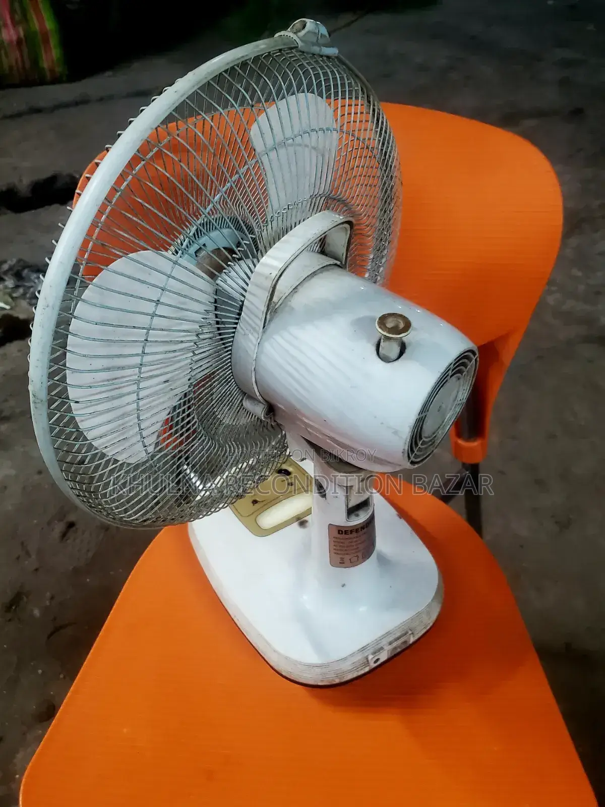 Defender Charger Fan (Without Battery)