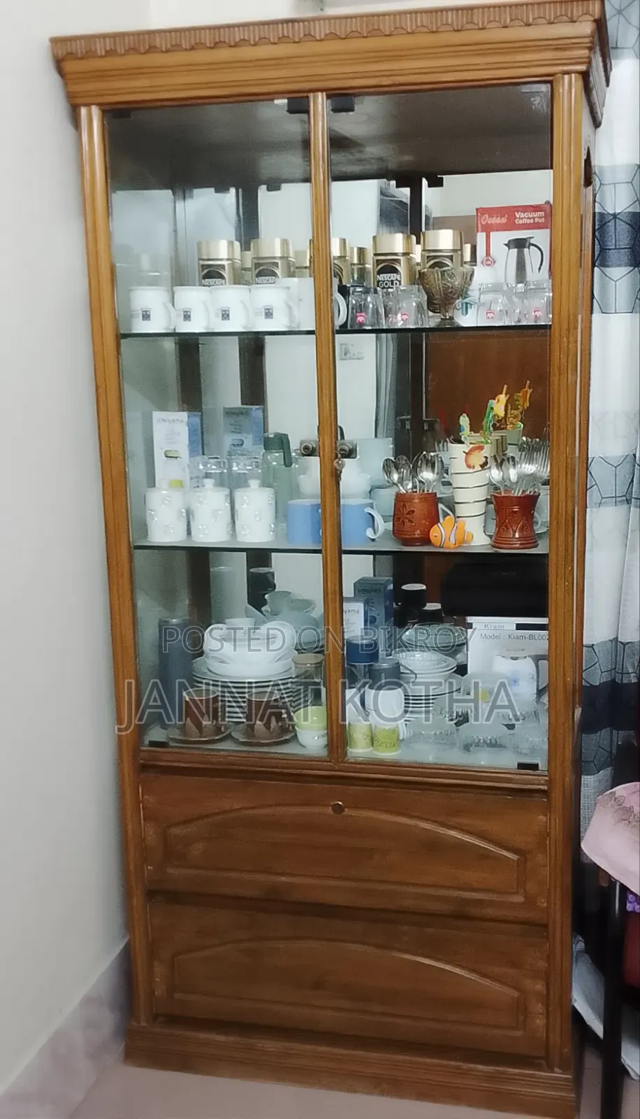 Chittagong Shegun Wood Glass Corner