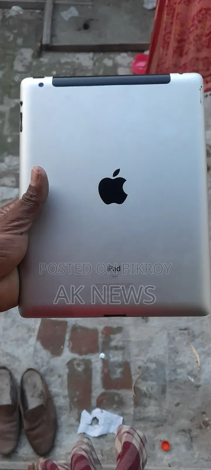 Apple 16 GB Gray
