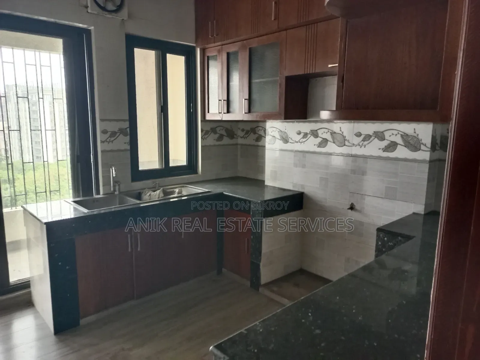 4-bedroom Apartment in Anik Real Estate, Gulshan for Rent