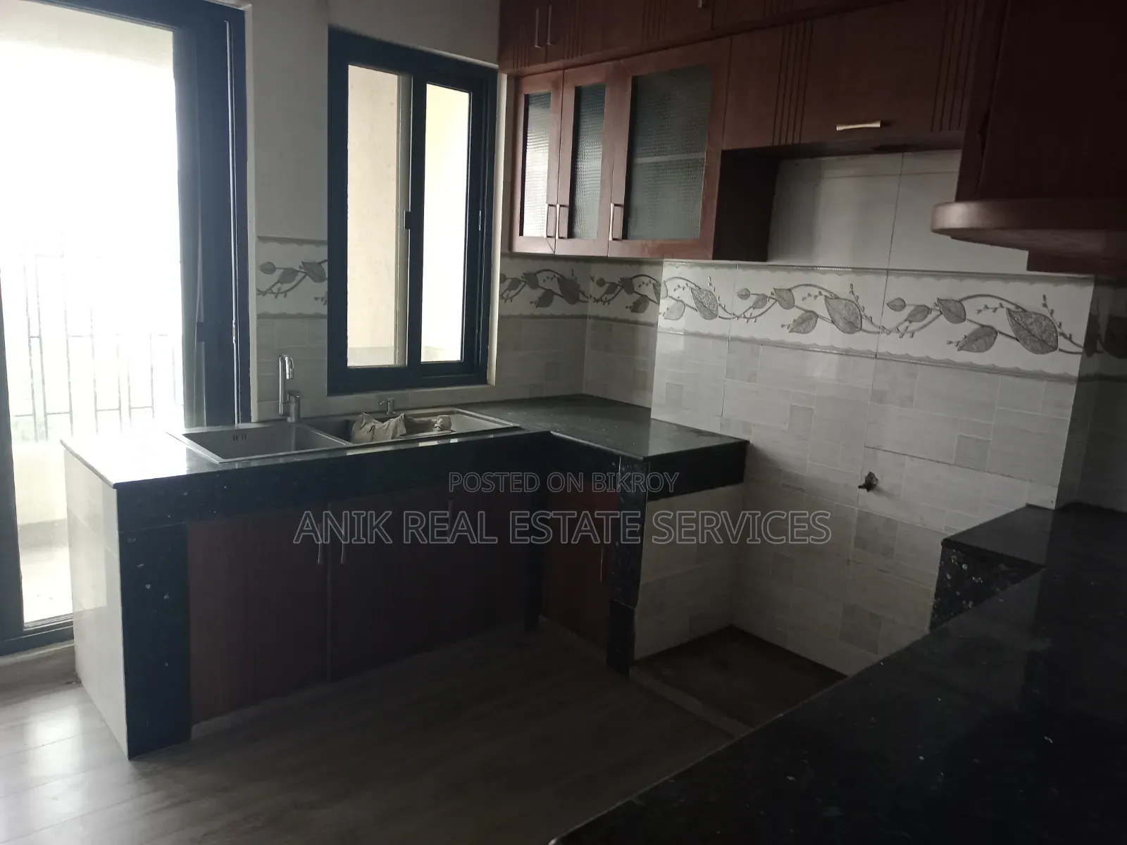 4-bedroom Apartment in Anik Real Estate, Gulshan for Rent