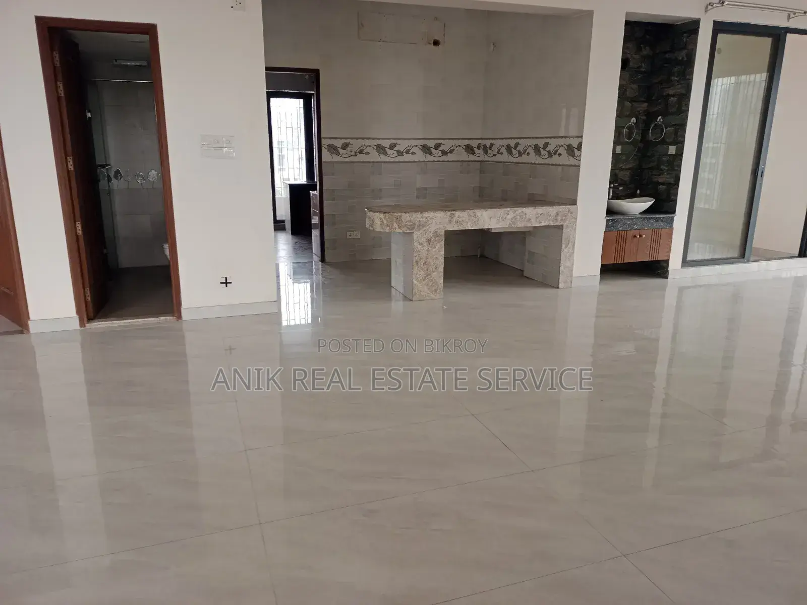 4-bedroom Apartment in Anik Real Estate, Gulshan for Rent