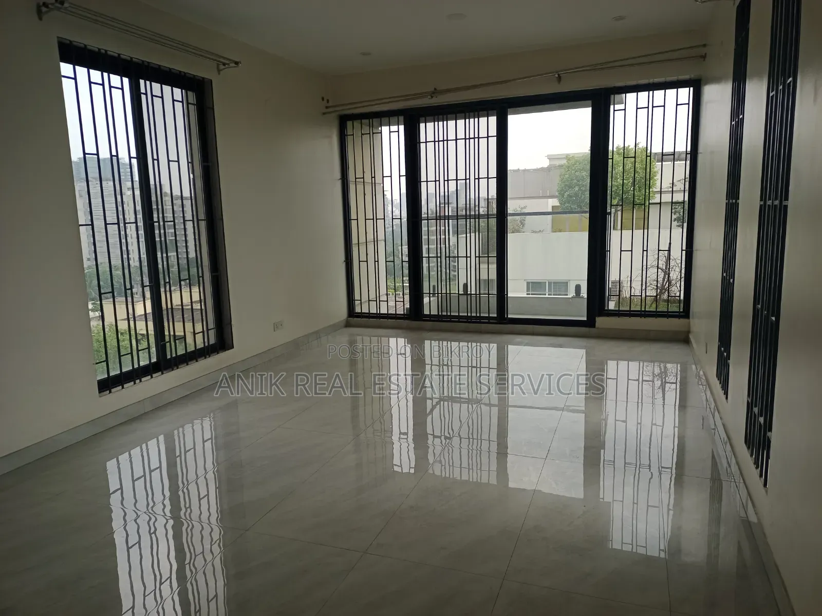 4-bedroom Apartment in Anik Real Estate, Gulshan for Rent