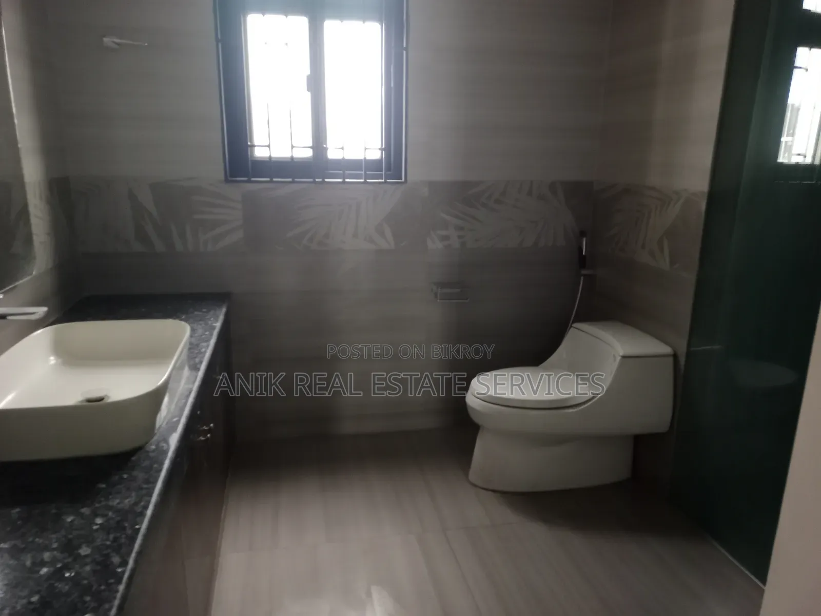 4-bedroom Apartment in Anik Real Estate, Gulshan for Rent