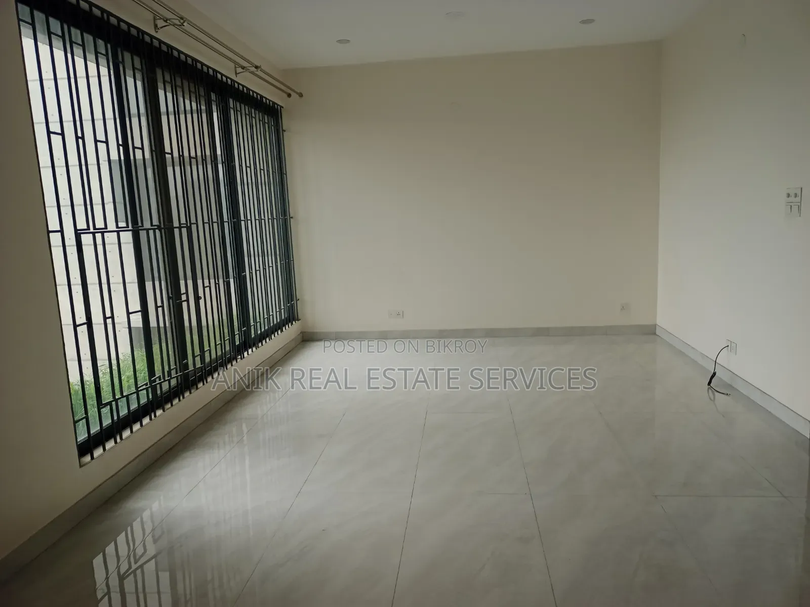 4-bedroom Apartment in Anik Real Estate, Gulshan for Rent