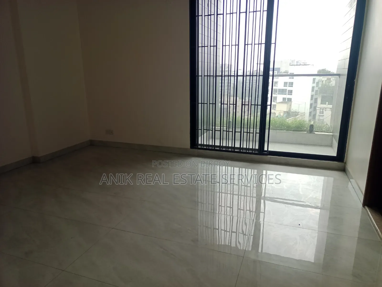 4-bedroom Apartment in Anik Real Estate, Gulshan for Rent