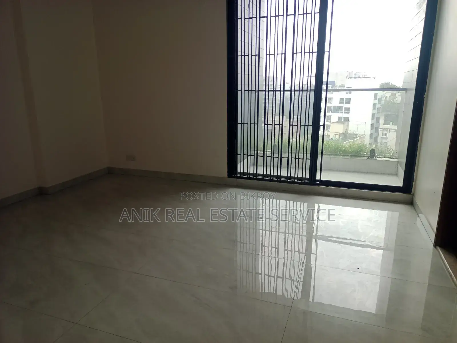 4-bedroom Apartment in Anik Real Estate, Gulshan for Rent