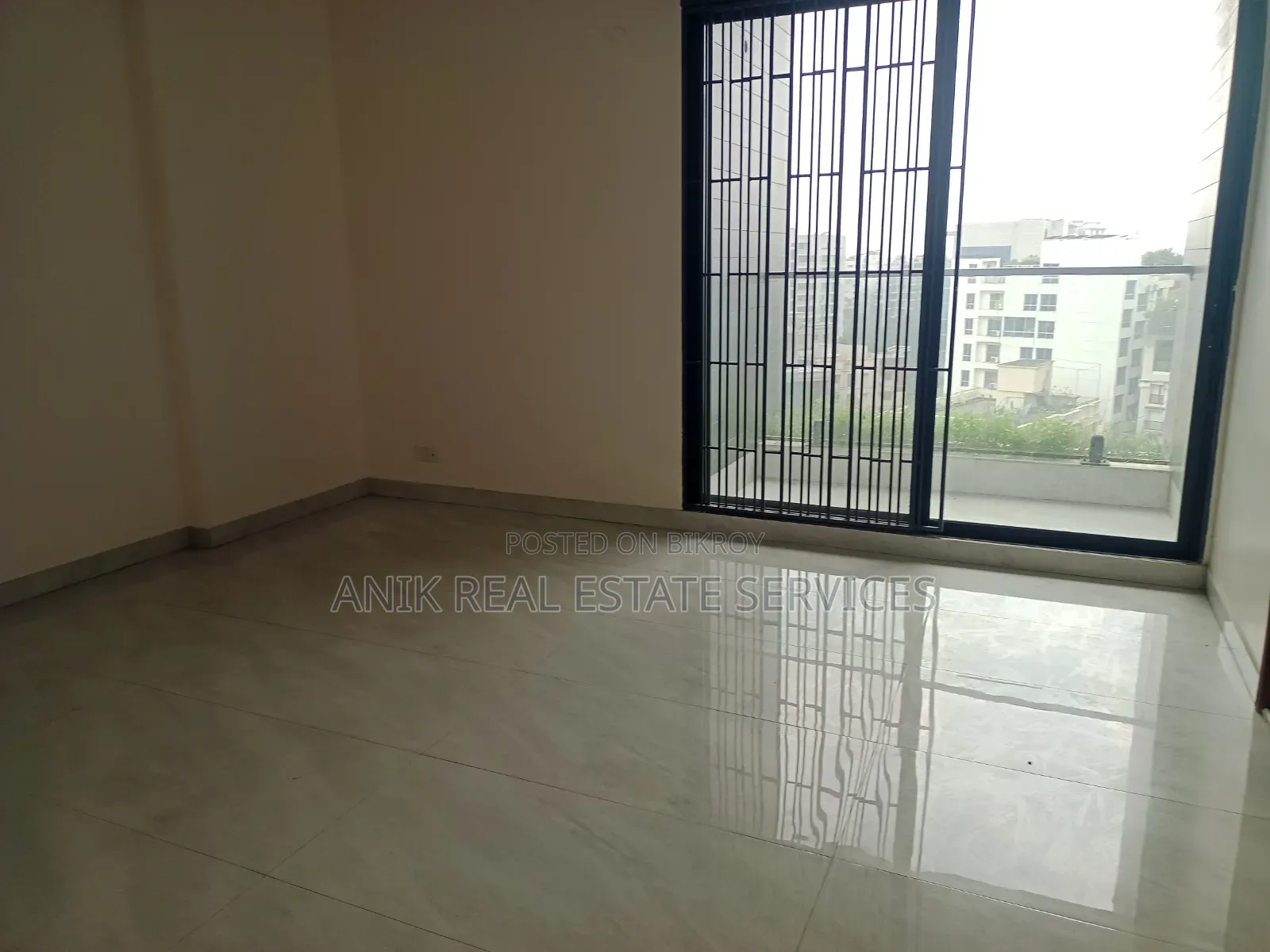 4-bedroom Apartment in Anik Real Estate, Gulshan for Rent