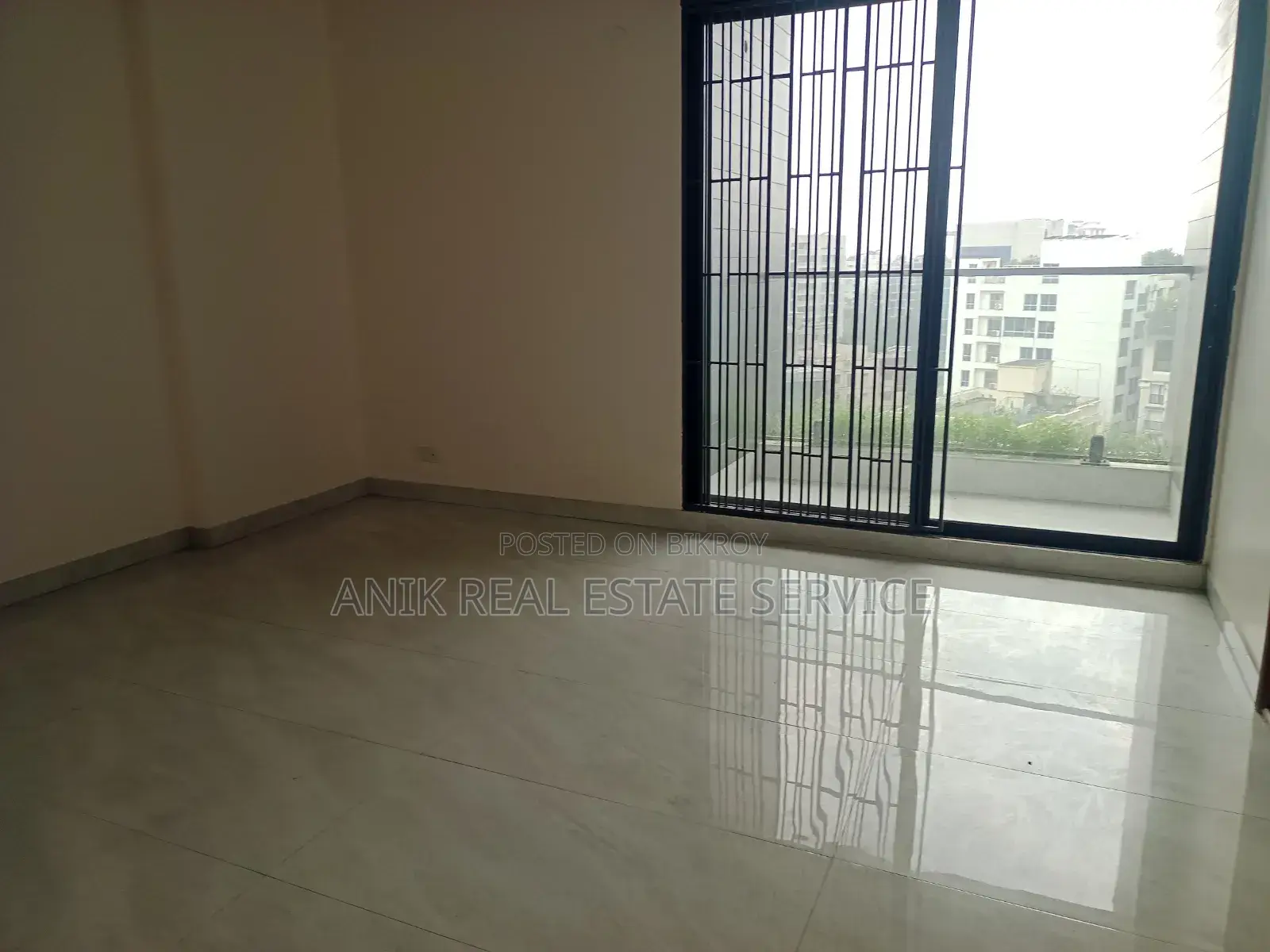 4-bedroom Apartment in Anik Real Estate, Gulshan for Rent