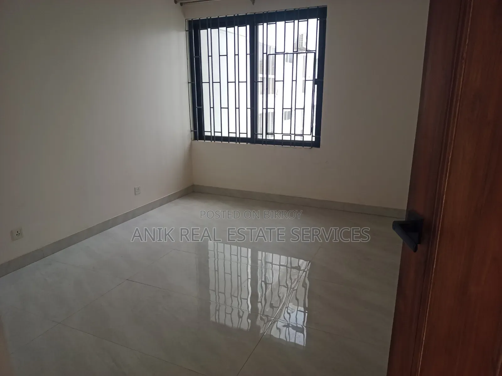 4-bedroom Apartment in Anik Real Estate, Gulshan for Rent